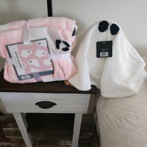 Viral Ghost pillow and ghost blanket  as a set